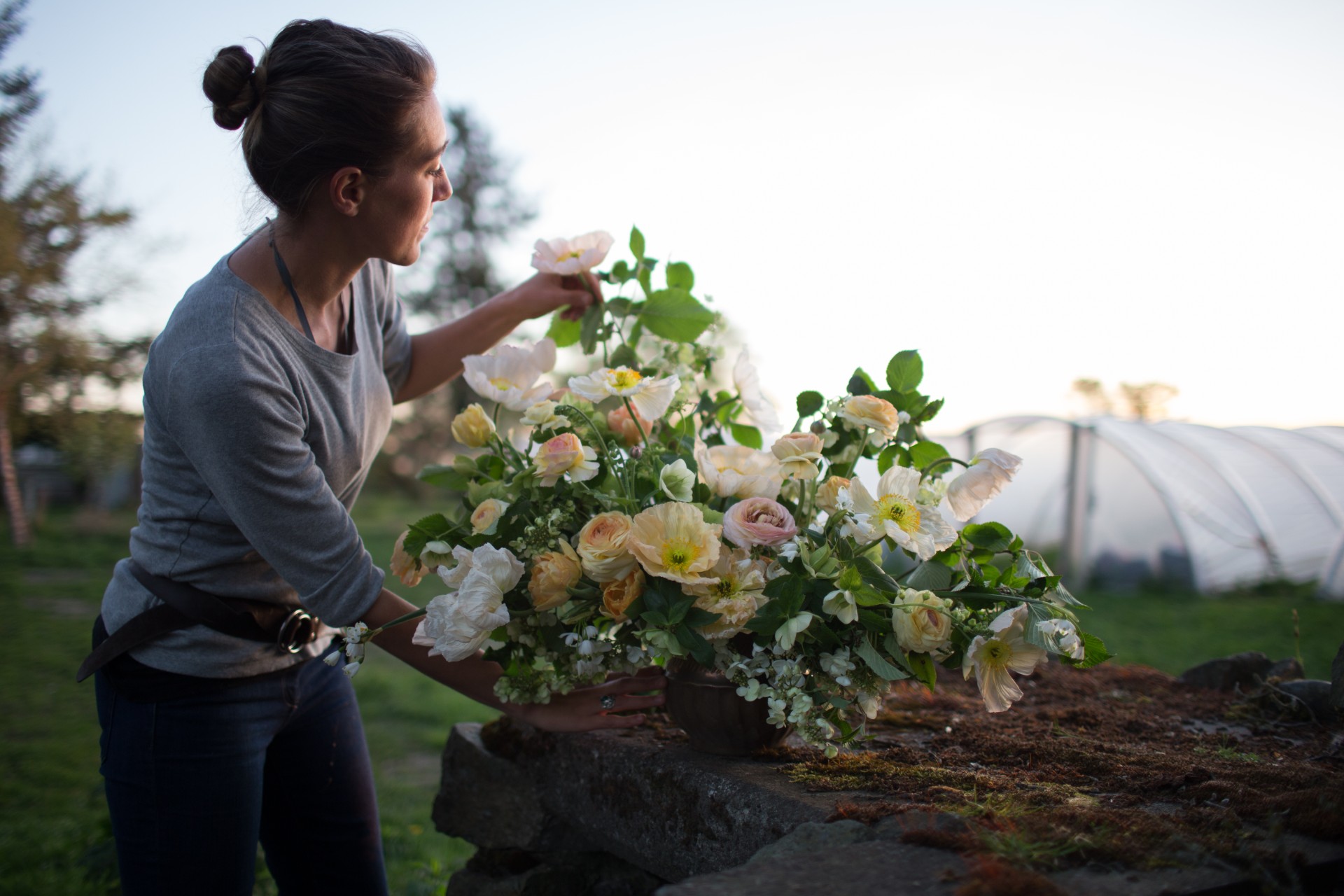 Erin Benzakein arranging